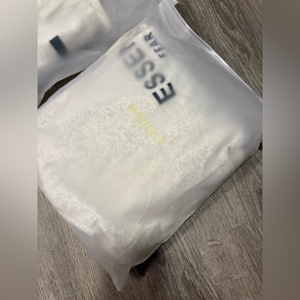 NWT ESSENTIALS Fear of God Hooded Sweatsuit Set | Hoodie & Joggers | Oatmeal - Picture 11 of 12